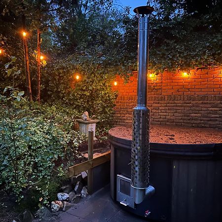 Bosboerderij De Goudsberg Met Hottub In Tuin Villa Lunteren Exterior photo