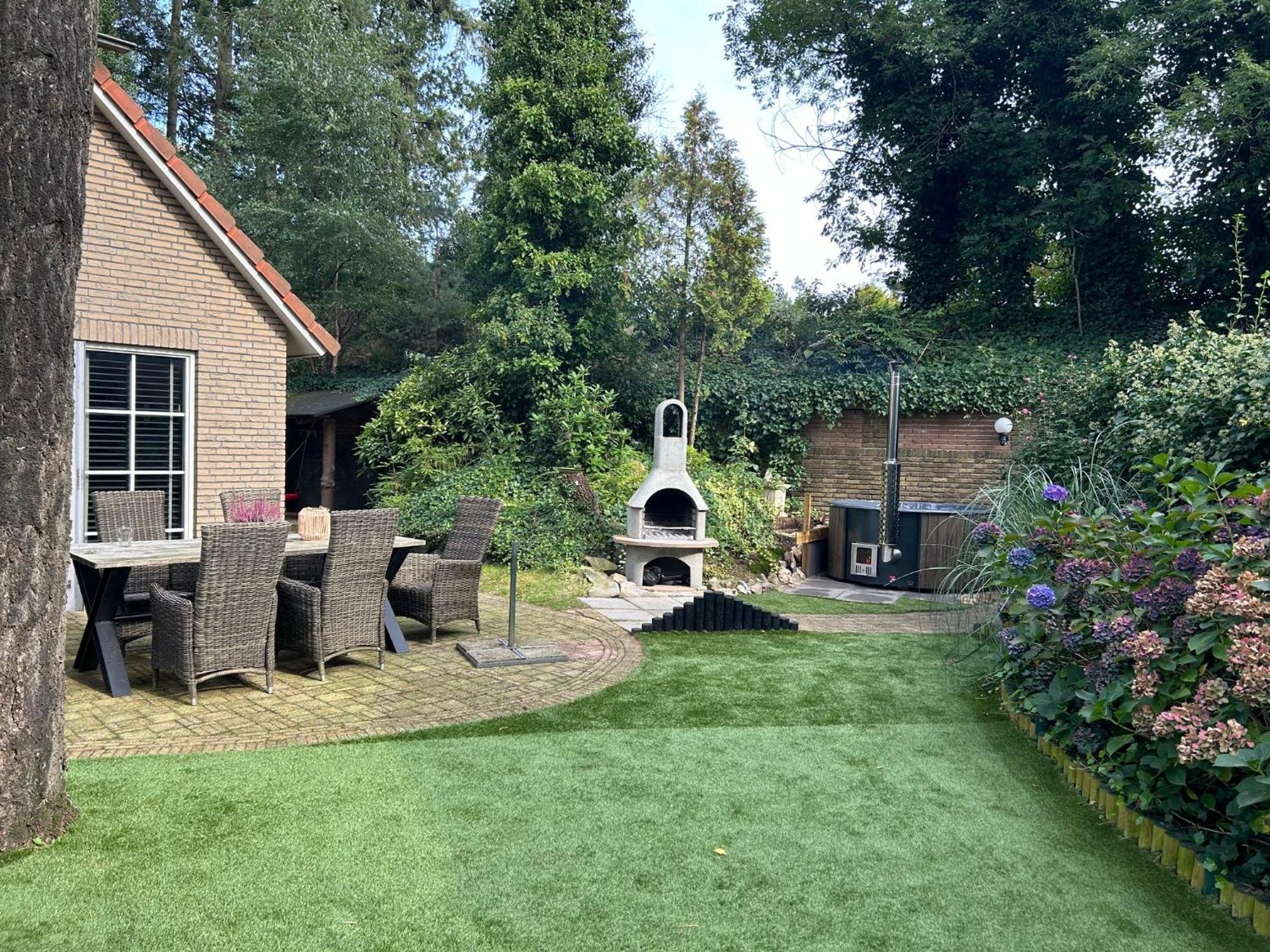 Bosboerderij De Goudsberg Met Hottub In Tuin Villa Lunteren Exterior photo
